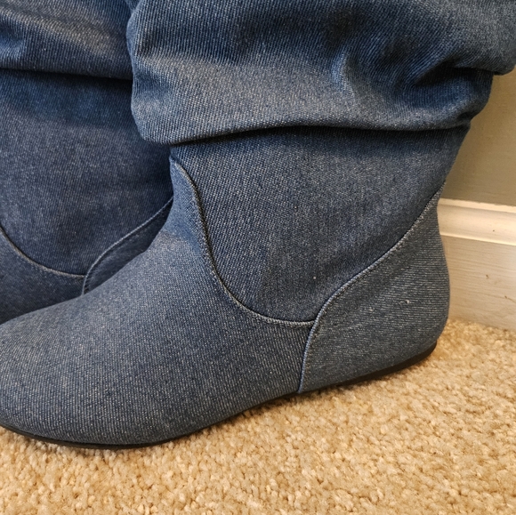 Blue Denim Knee-High Boots Women's Size 8 New in Box - Picture 2 of 9